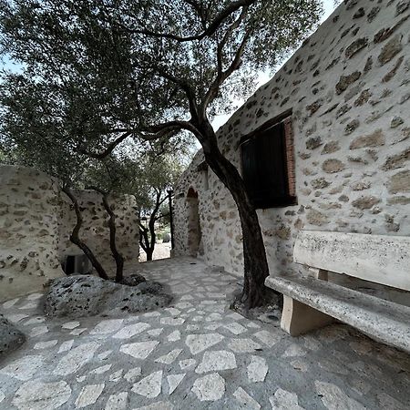 Roba Degli Ulivi Bed & Breakfast Agrigento Exterior foto