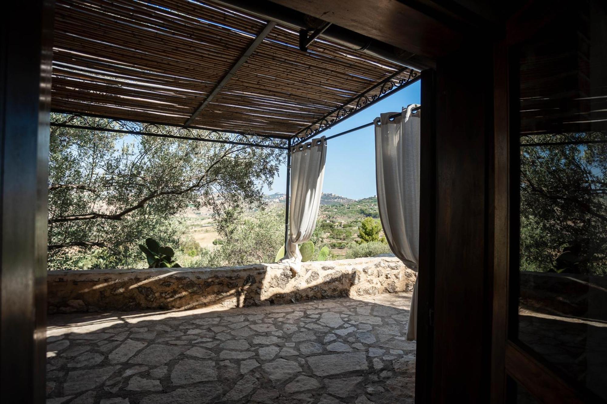 Roba Degli Ulivi Bed & Breakfast Agrigento Exterior foto